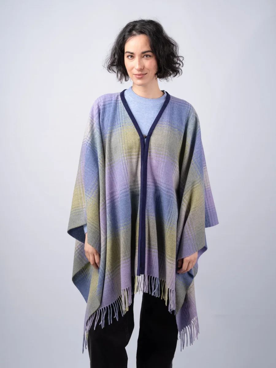 Women's Heather Check Lambswool Brat Shawl - Image 4